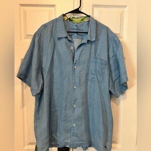 Tommy Bahama Button Down Shirt. XL.